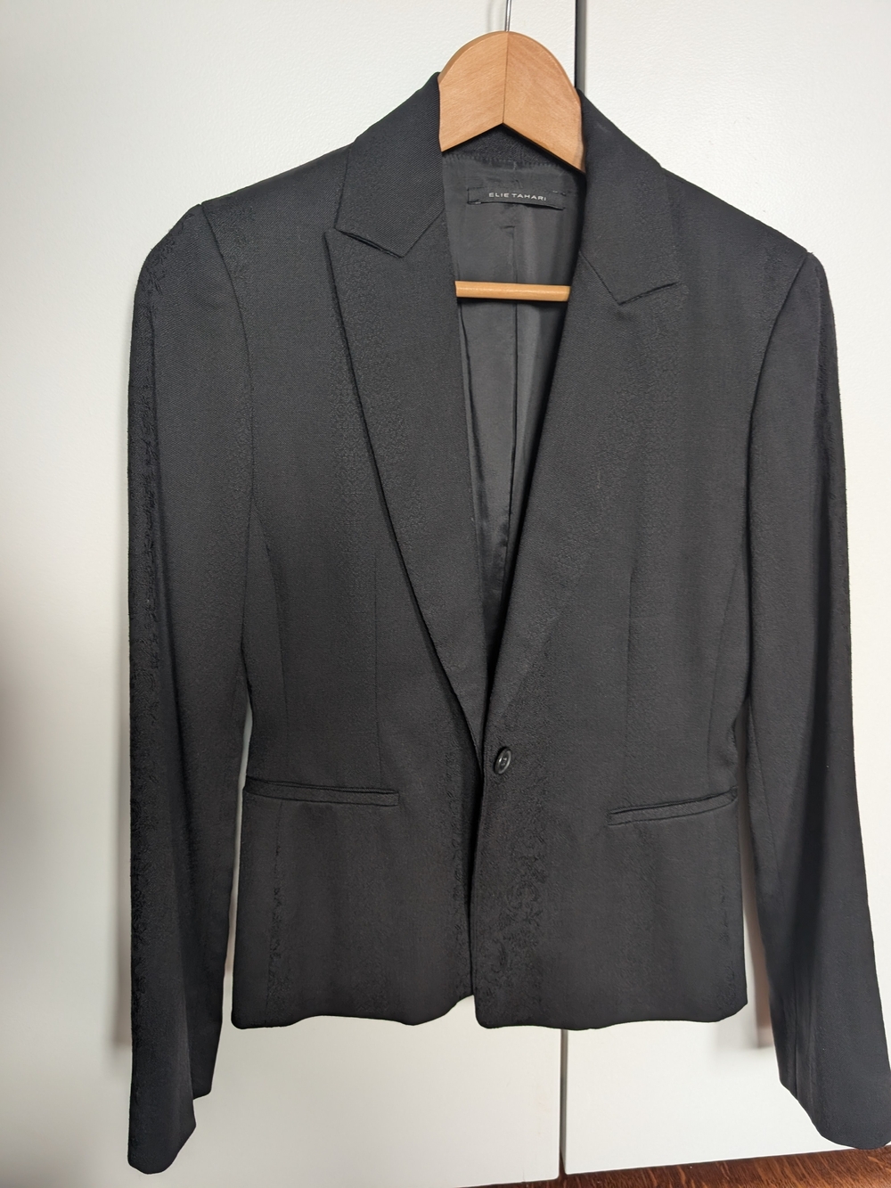 Elie Tahari Black Notch Lapel Blazer Women's Size 2